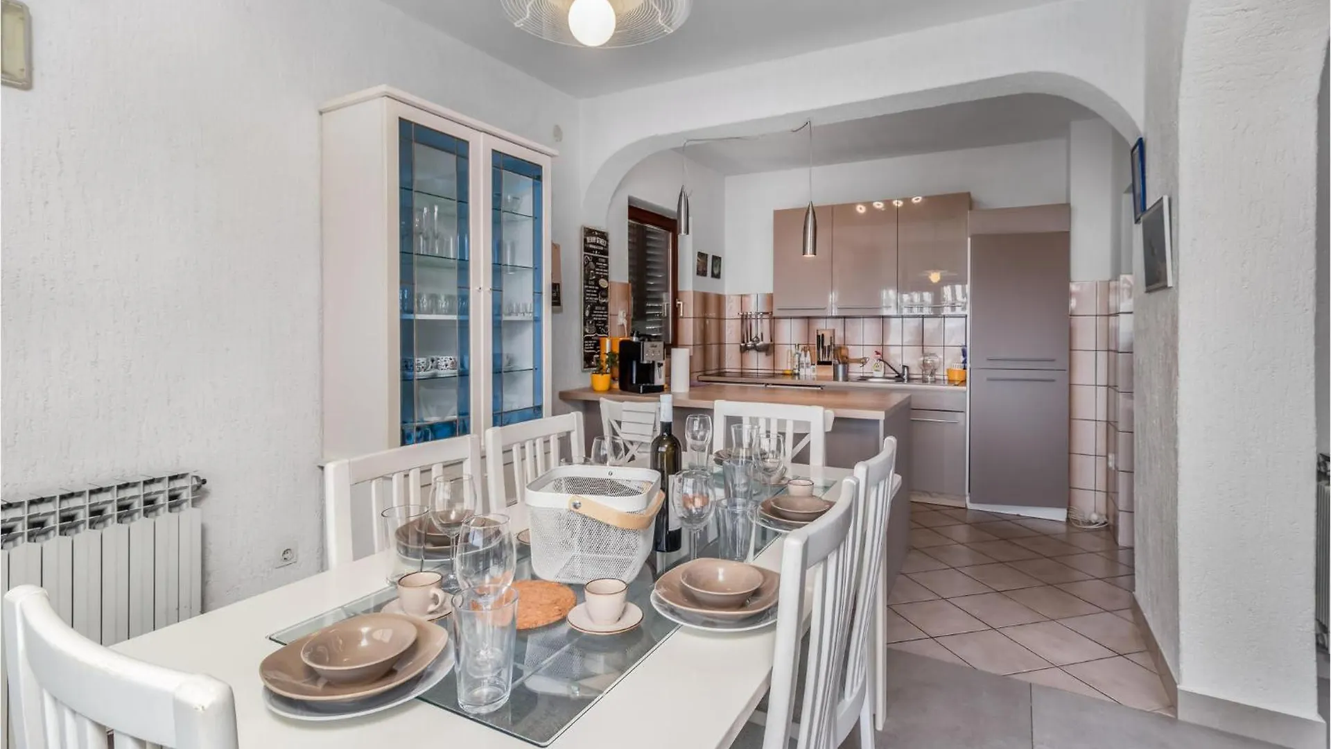 5 Bedroom Cozy Home In Dramalj